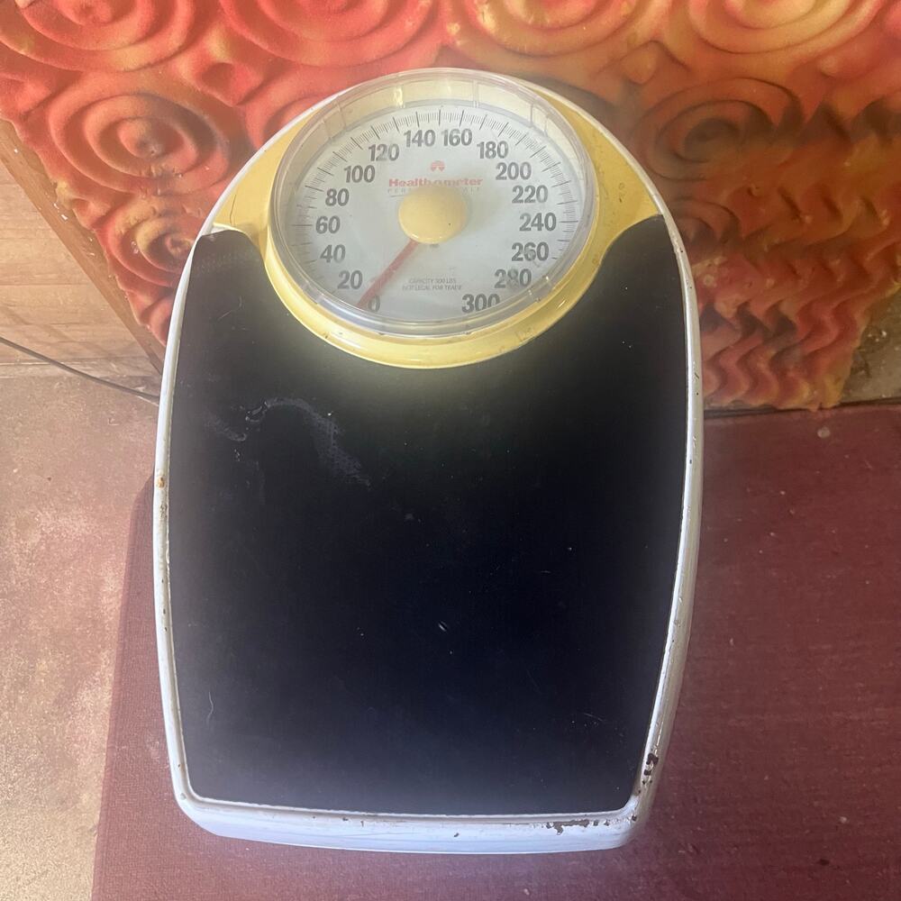 VINTAGE HEALTH O METER PERSONAL SCALE 300 LBS LIMIT